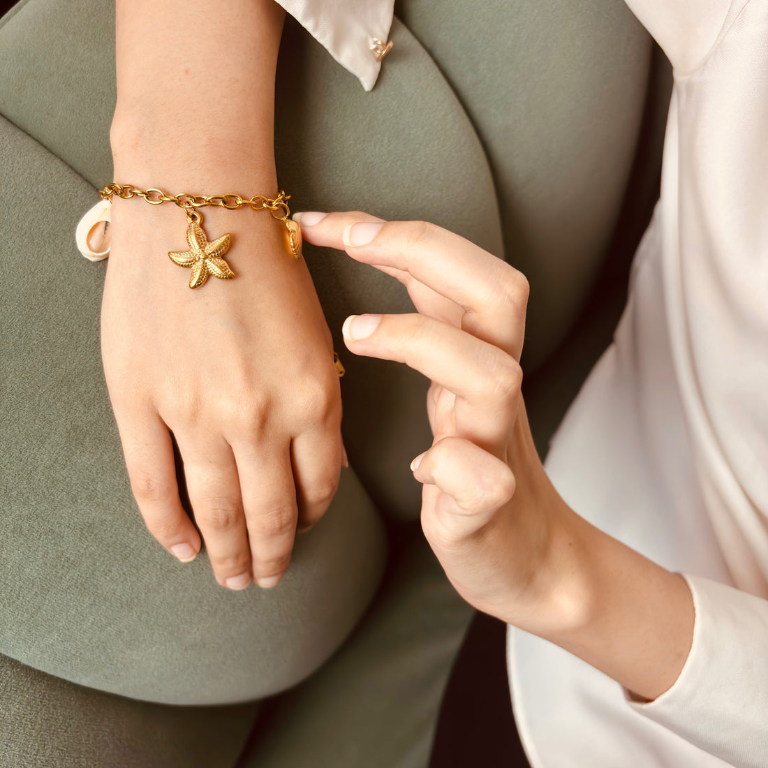 How to Care for 18K Gold Plated Jewelry – 5 Expert Tips