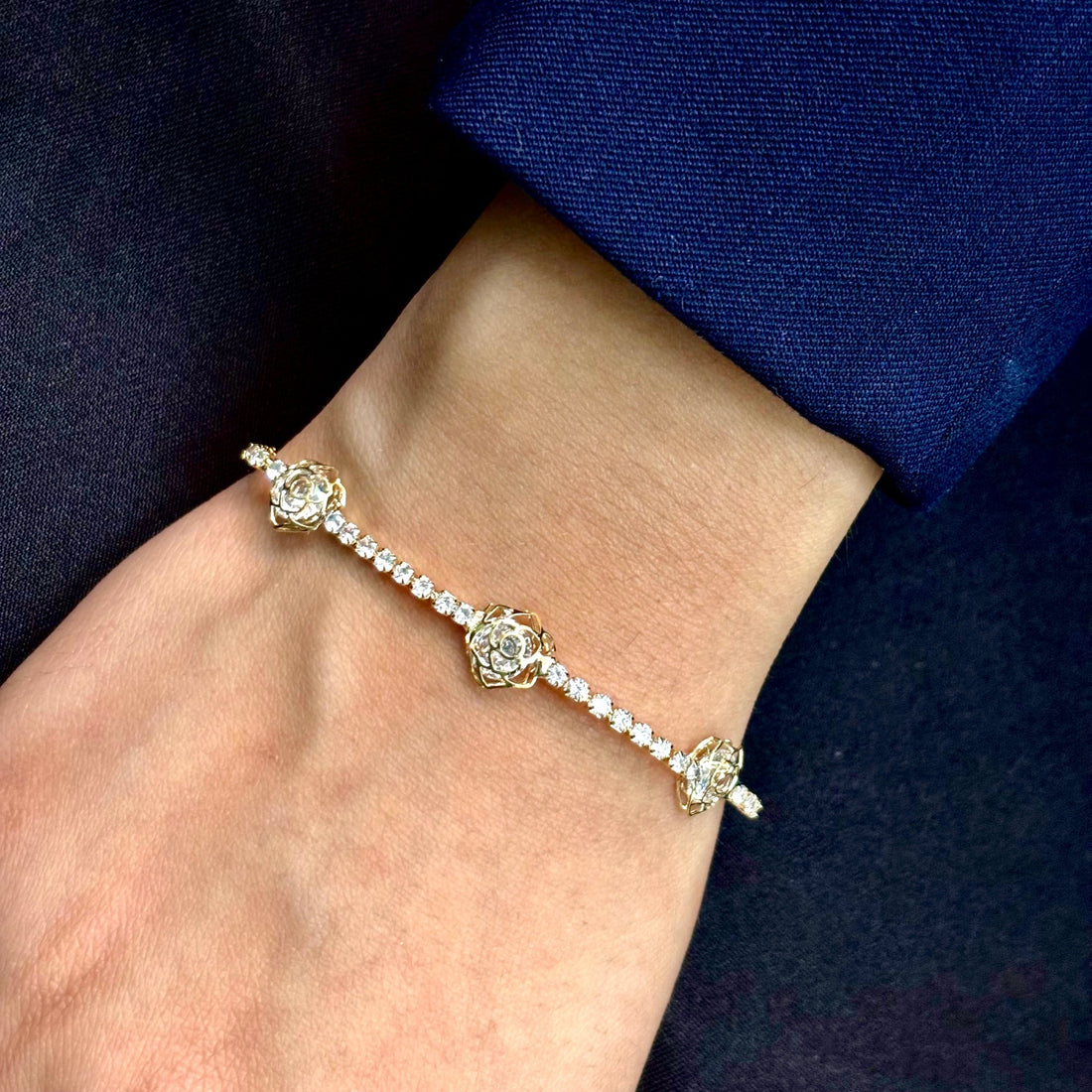 How Waterproof & Anti-Tarnish Is 18K Gold Plated Jewelry? | honeybai