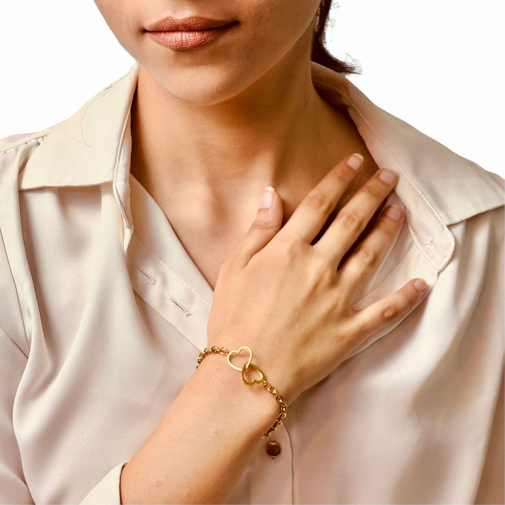 Model styling heart chain bracelet – perfect for gifting or layering