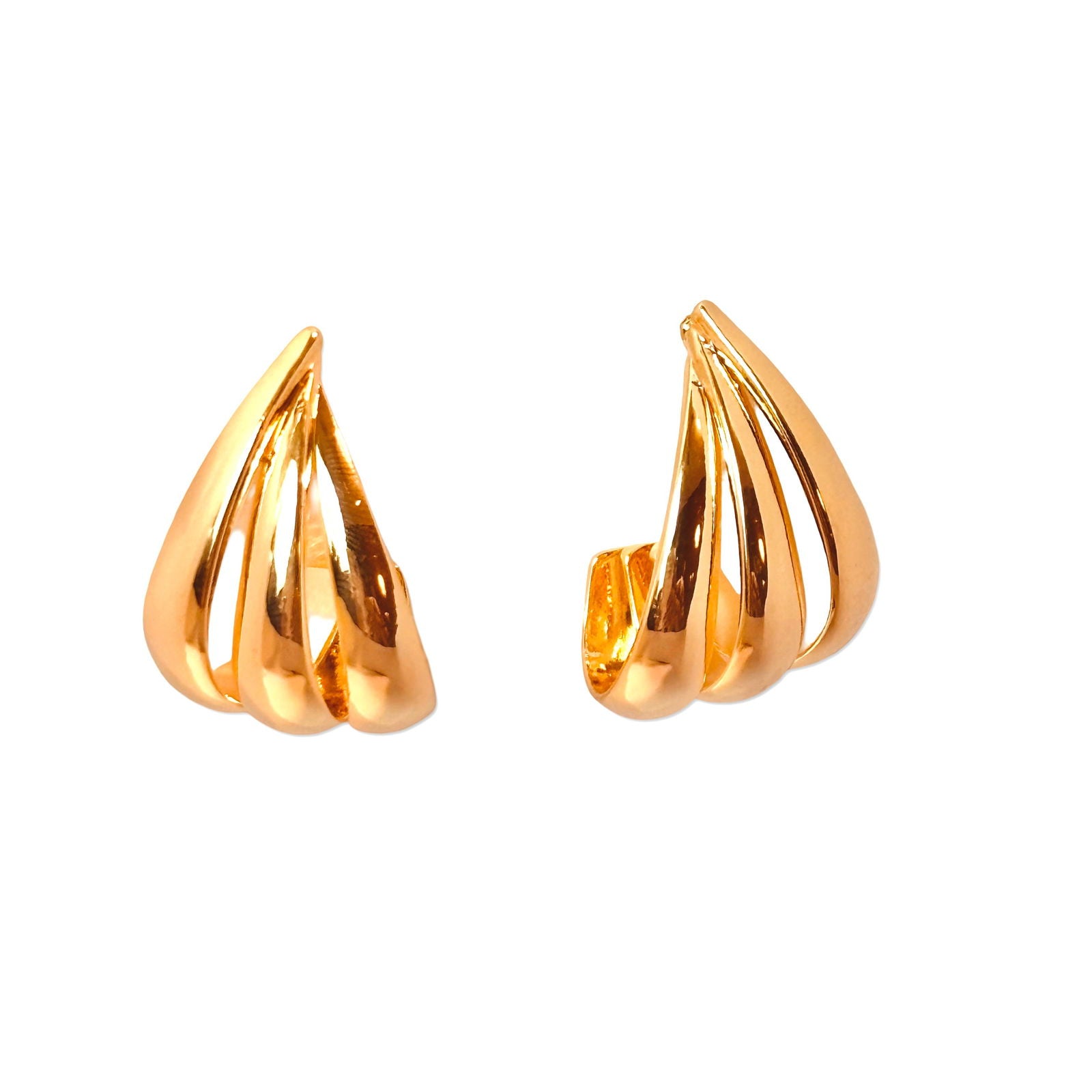 Flat-lay of triple hoop earrings – minimalist dainty gold plated earring