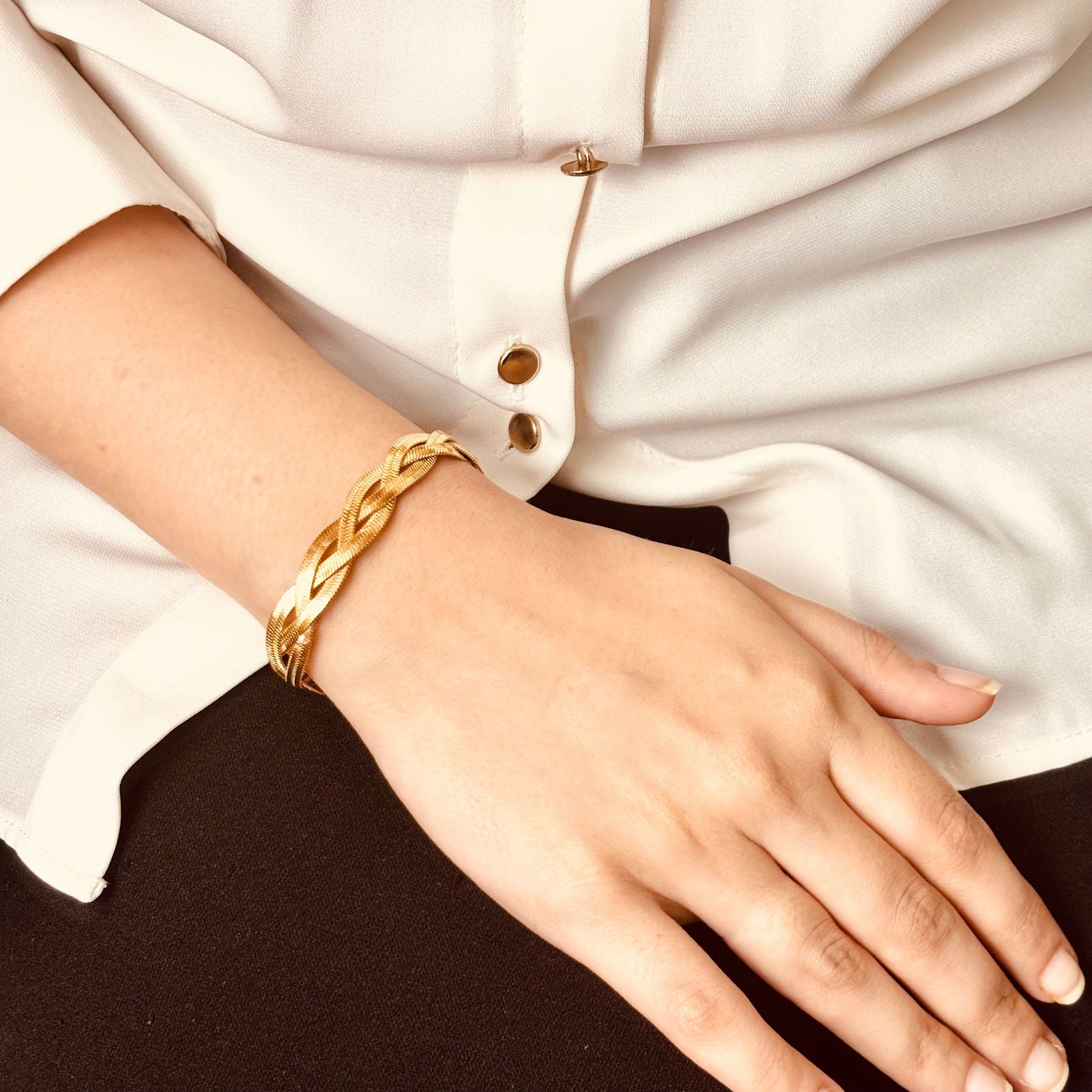 18K gold-plated braided snake chain bracelet – anti-tarnish gold plated snake chain bracelet India - hypoallergenic stainless steel snake chain bracelet women - adjustable minimalist snake chain bracelet gold plated - waterproof minimalist snake chain bracelet daily wear - hypoallergenic anti-tarnish dainty snake chain bracelet gift for her