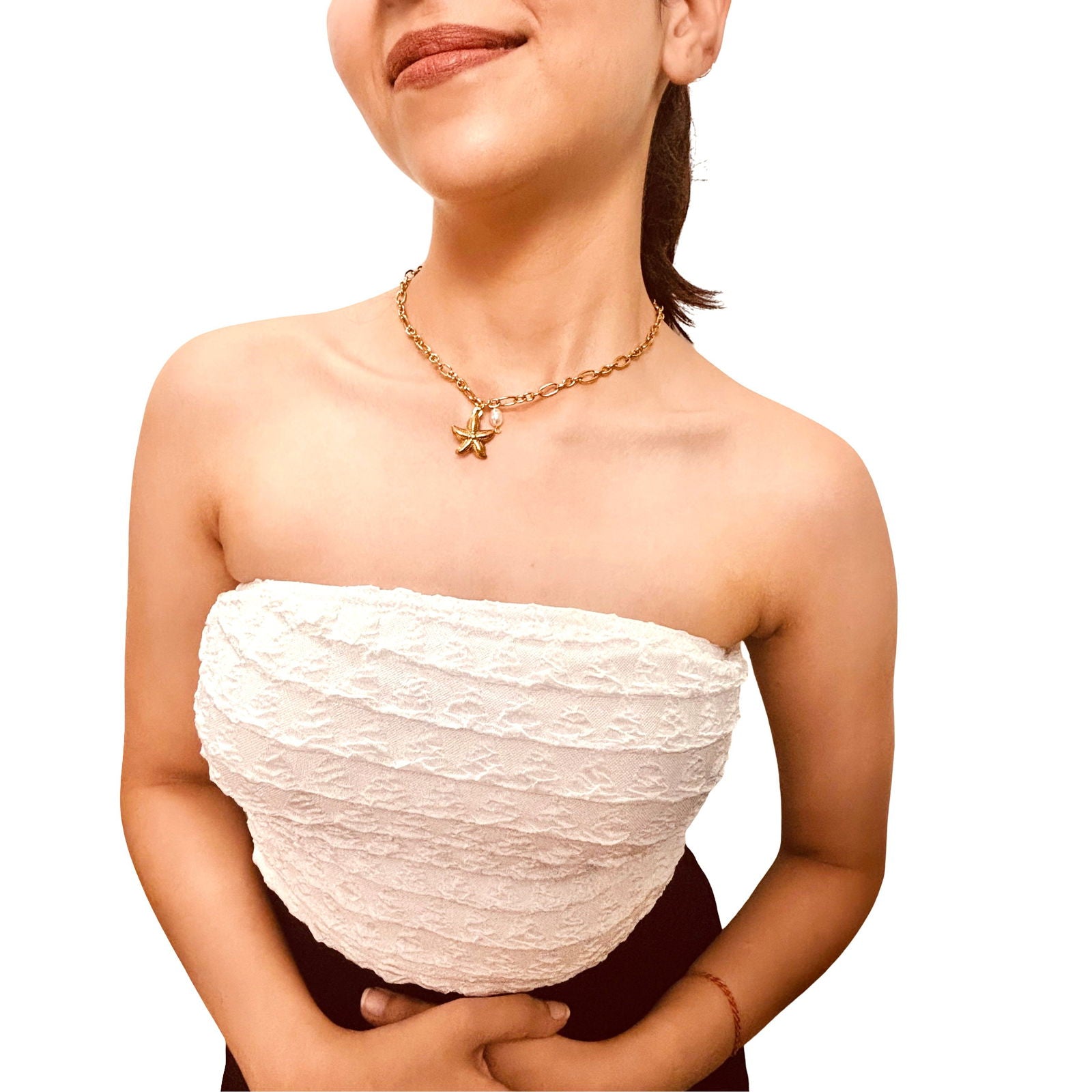 Model wearing starfish pearl charm minimal necklace - hypoallergenic anti‑tarnish waterproof nickel‑free gold plated necklace - dainty chic minimalist elegant gold plated necklace