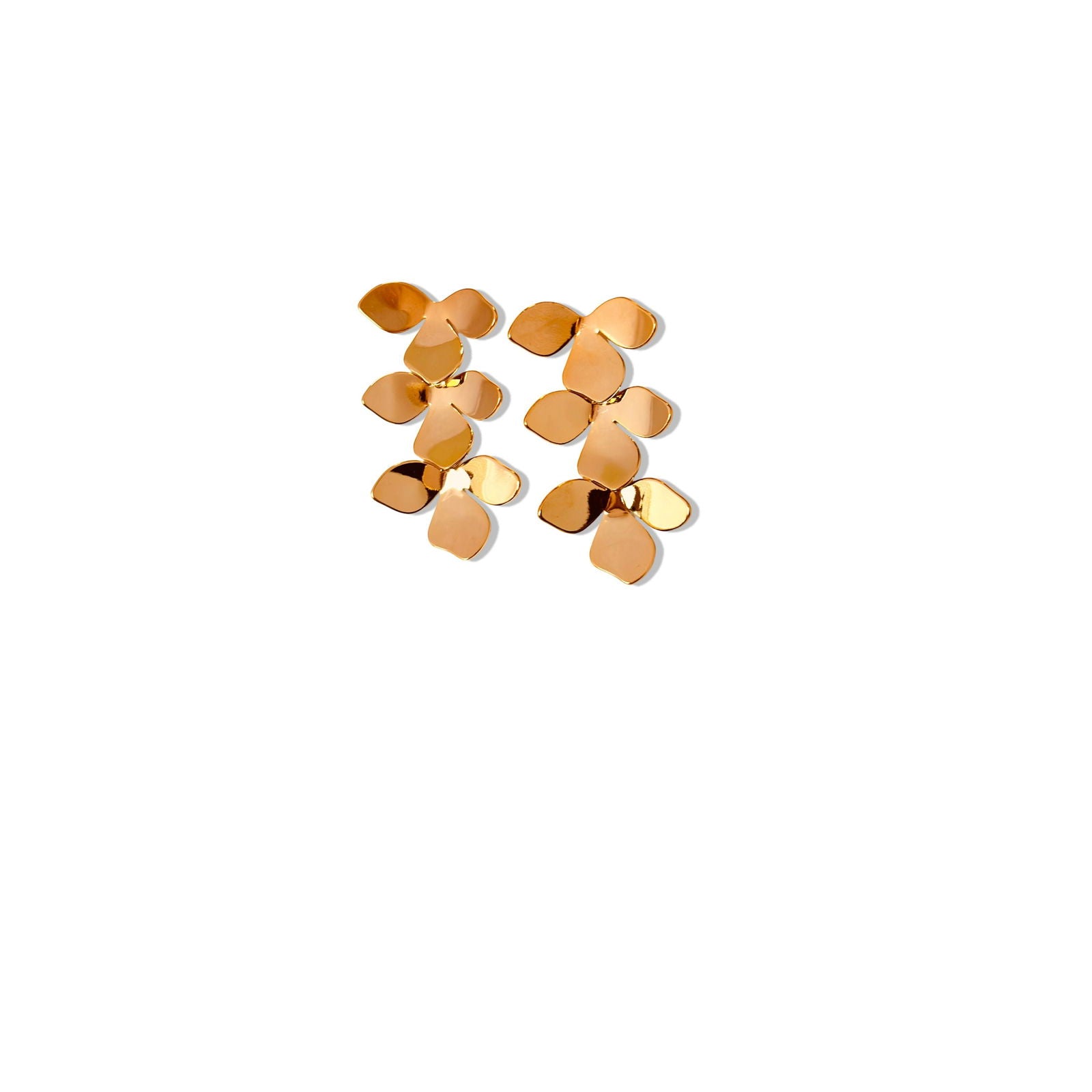 Flat lay of clover petal earrings – playful gold everyday design - Statement elegant gold plated earrings - hypoallergenic anti‑tarnish waterproof nickel‑free lead‑free gold plated earrings - scratch‑resistant fade‑resistant water‑resistant gold plated earrings 